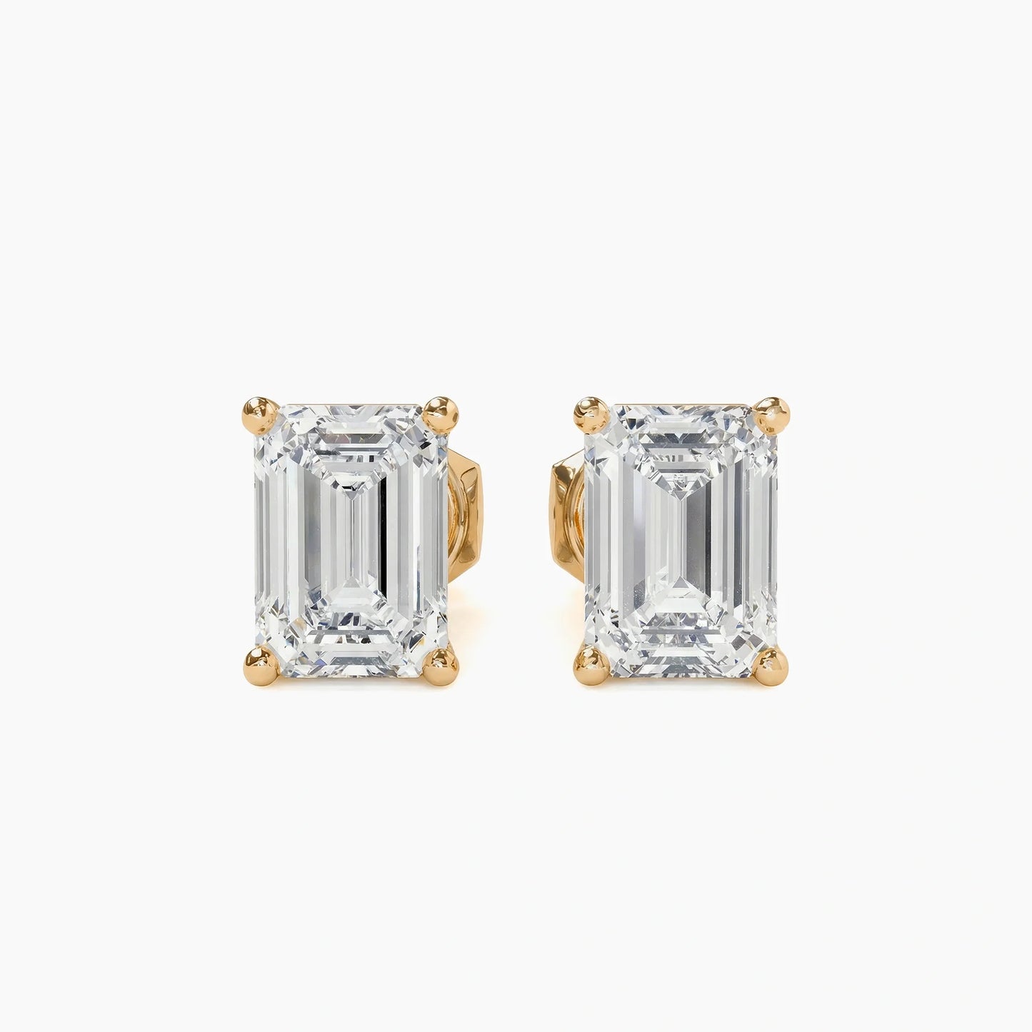 REGINA Four Prong Emerald Martini Studs |
