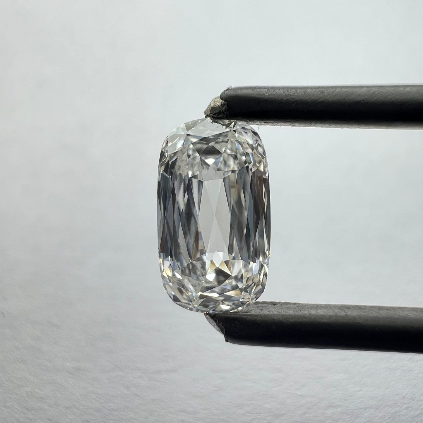 1.03ct CUSHION BRILLIANT E VS1 Diamond