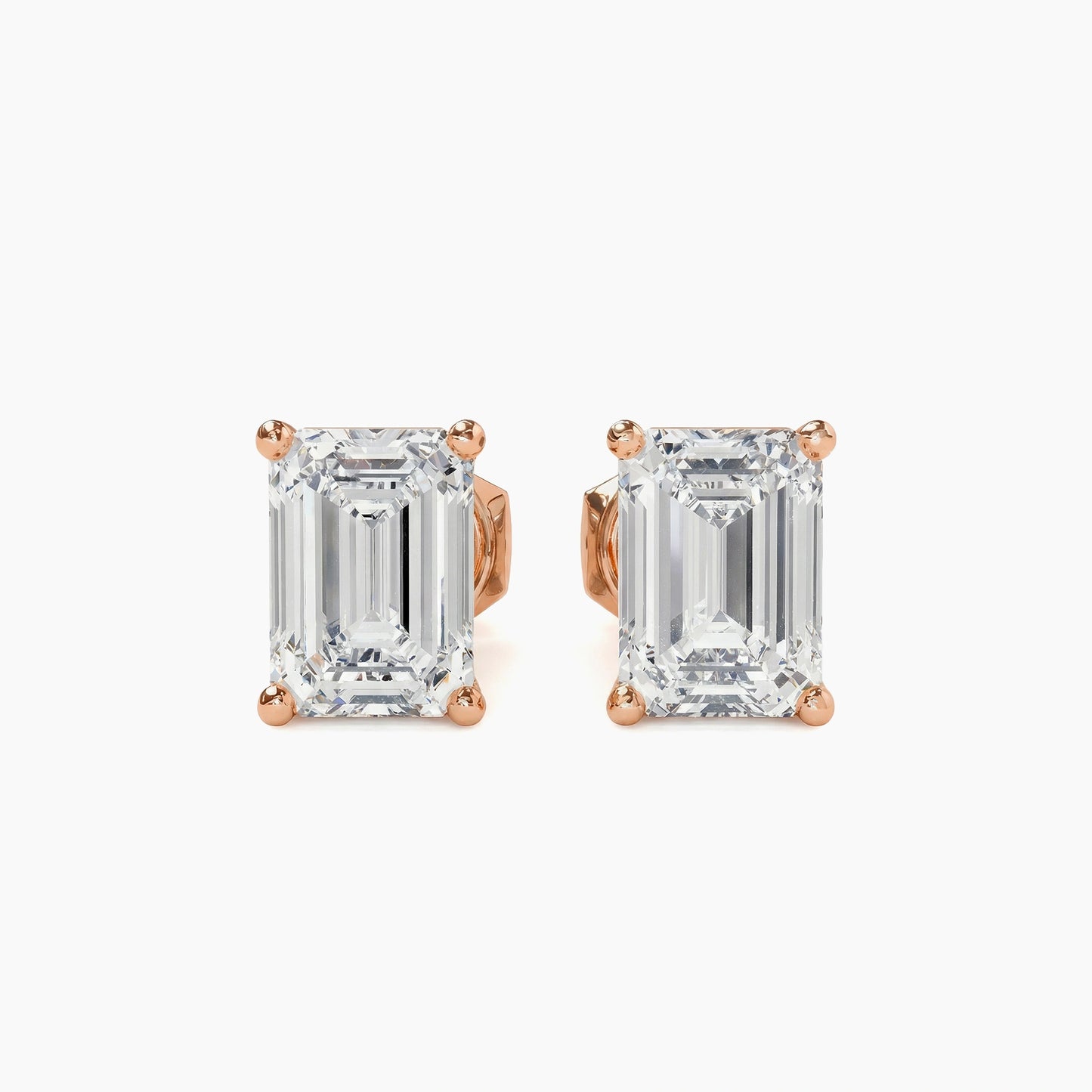 REGINA Four Prong Emerald Martini Studs |