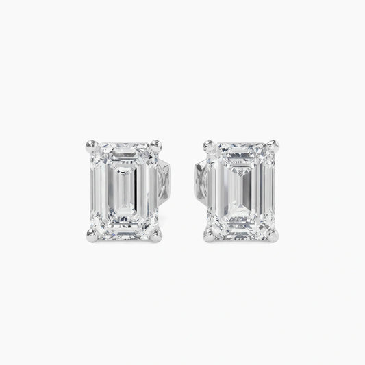 REGINA Four Prong Emerald Martini Studs |