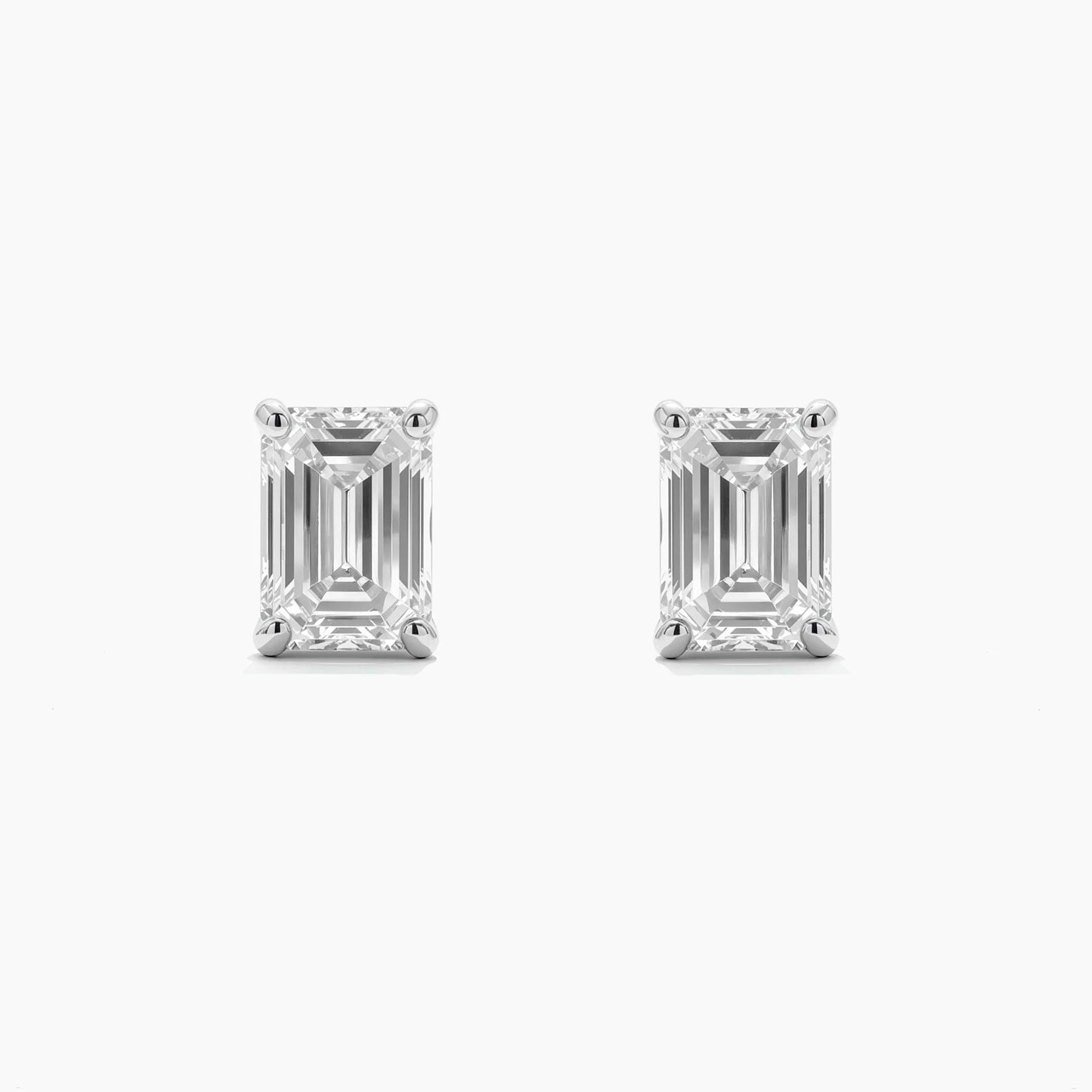 VITA Four Prong Emerald Basket Studs |