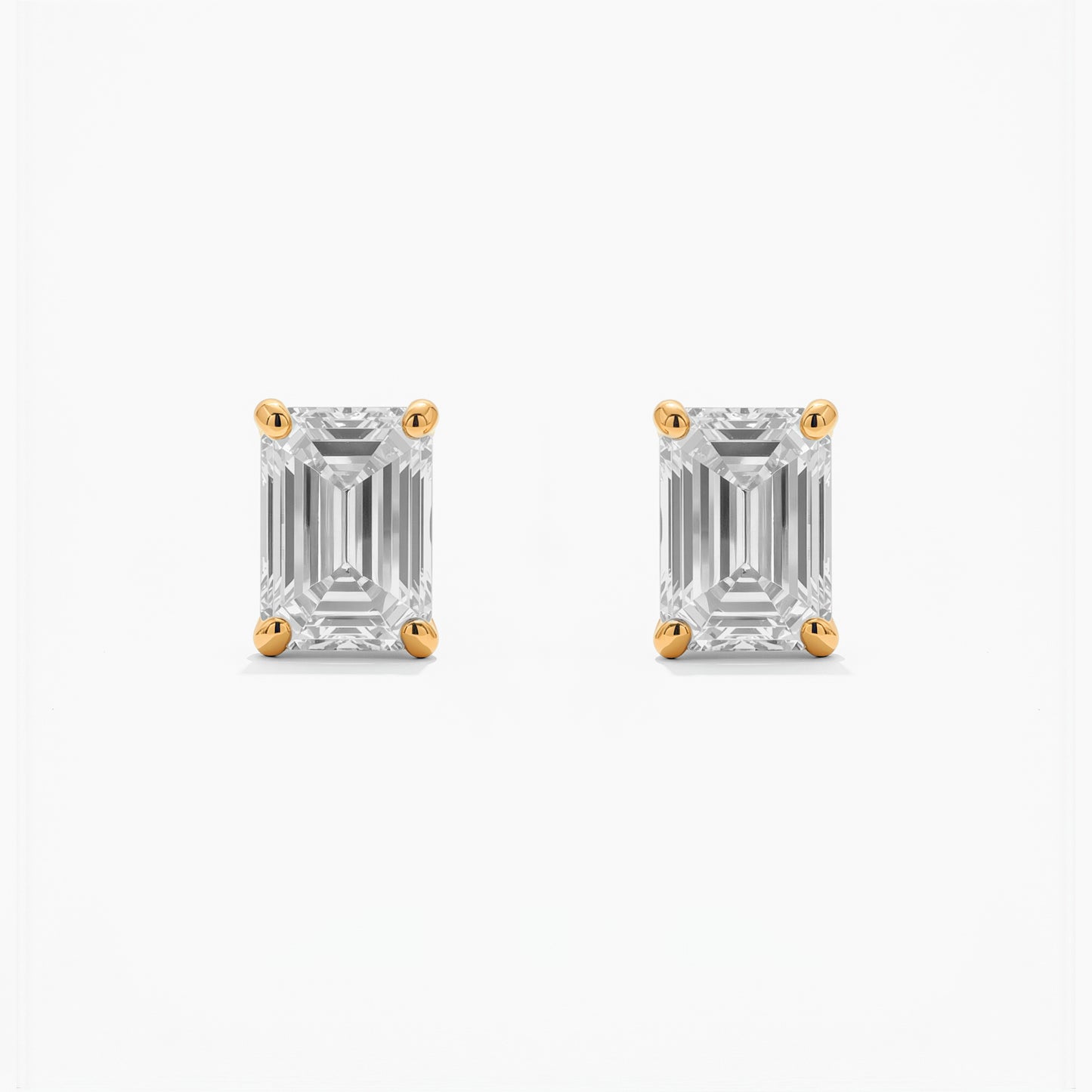 VITA Four Prong Emerald Basket Studs |
